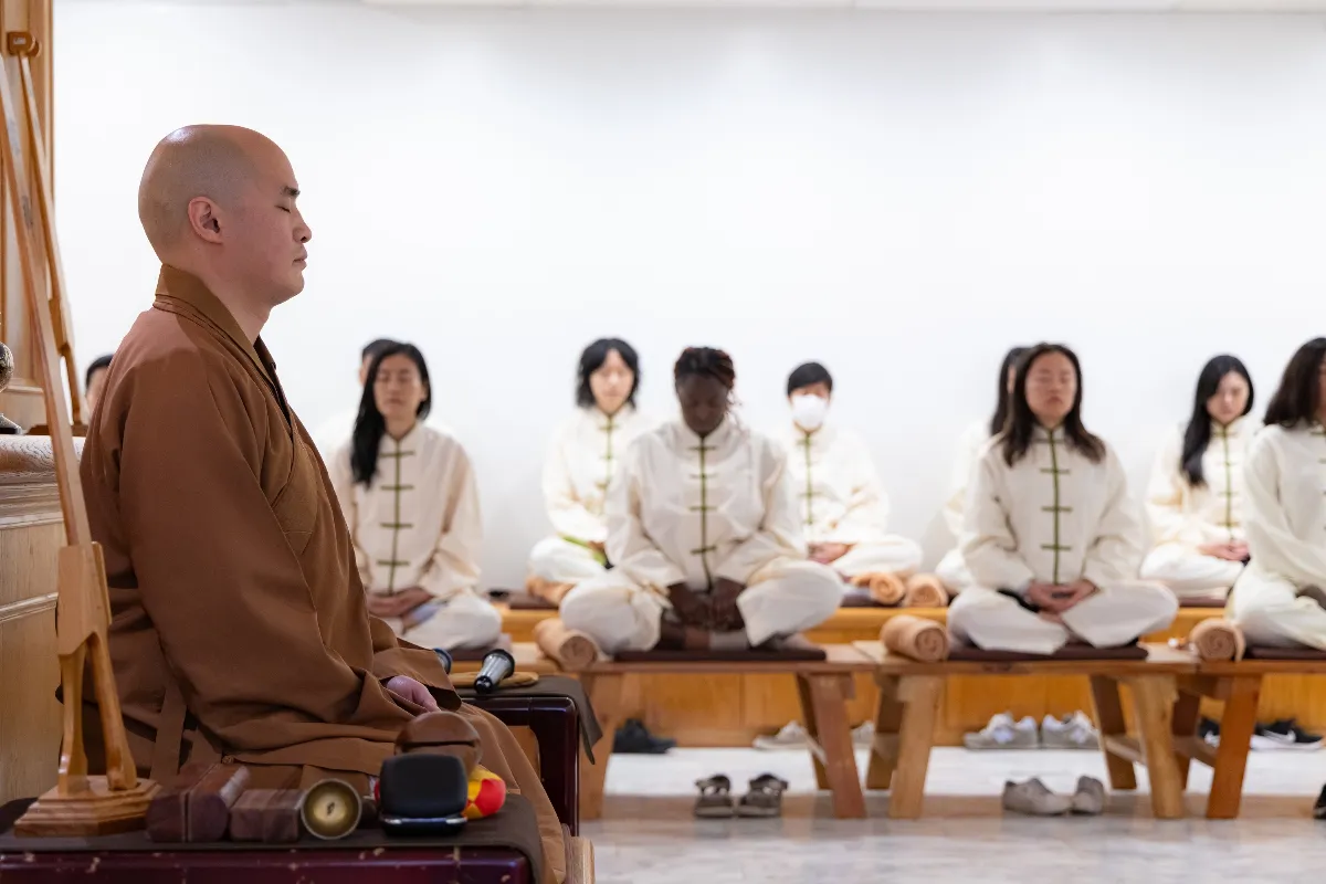 Hsi Lai Temple’s English Retreat: Finding Refuge in Faith Amid Life’s Impermanence